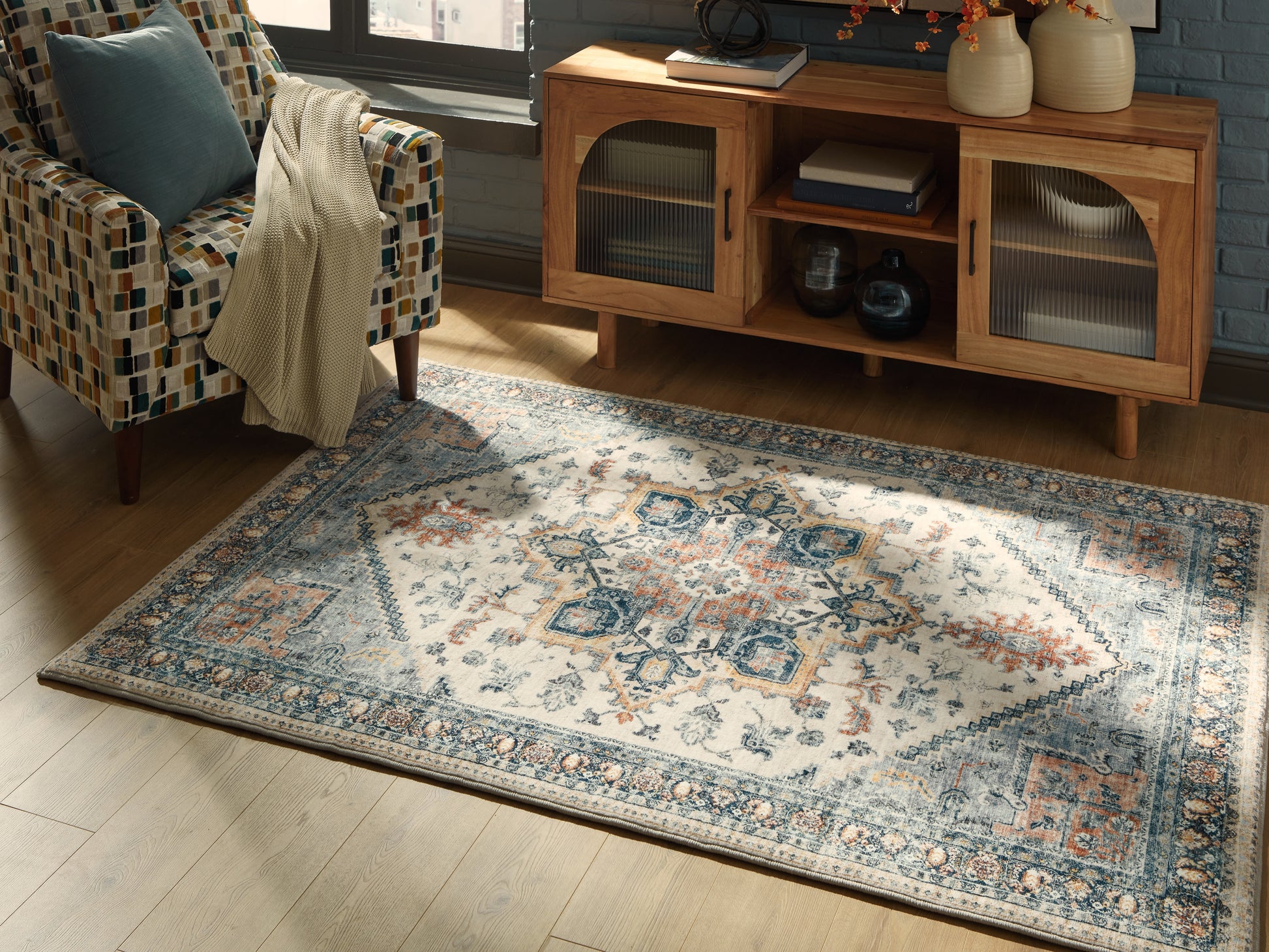 Stuart Furniture Outlet - Ashley Furniture - Wallney Rug - 7'6" x 9'6" Area Rug / Multi - R407491