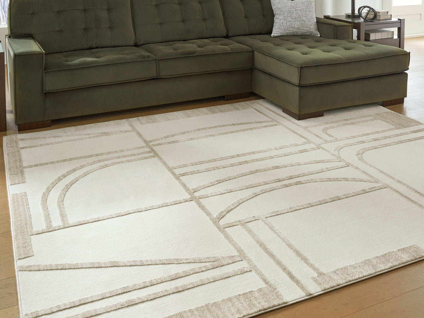 Stuart Furniture Outlet - Ashley Furniture - Farongrove Rug - 7'10" x 10' Area Rug / Ivory/Beige - R407671