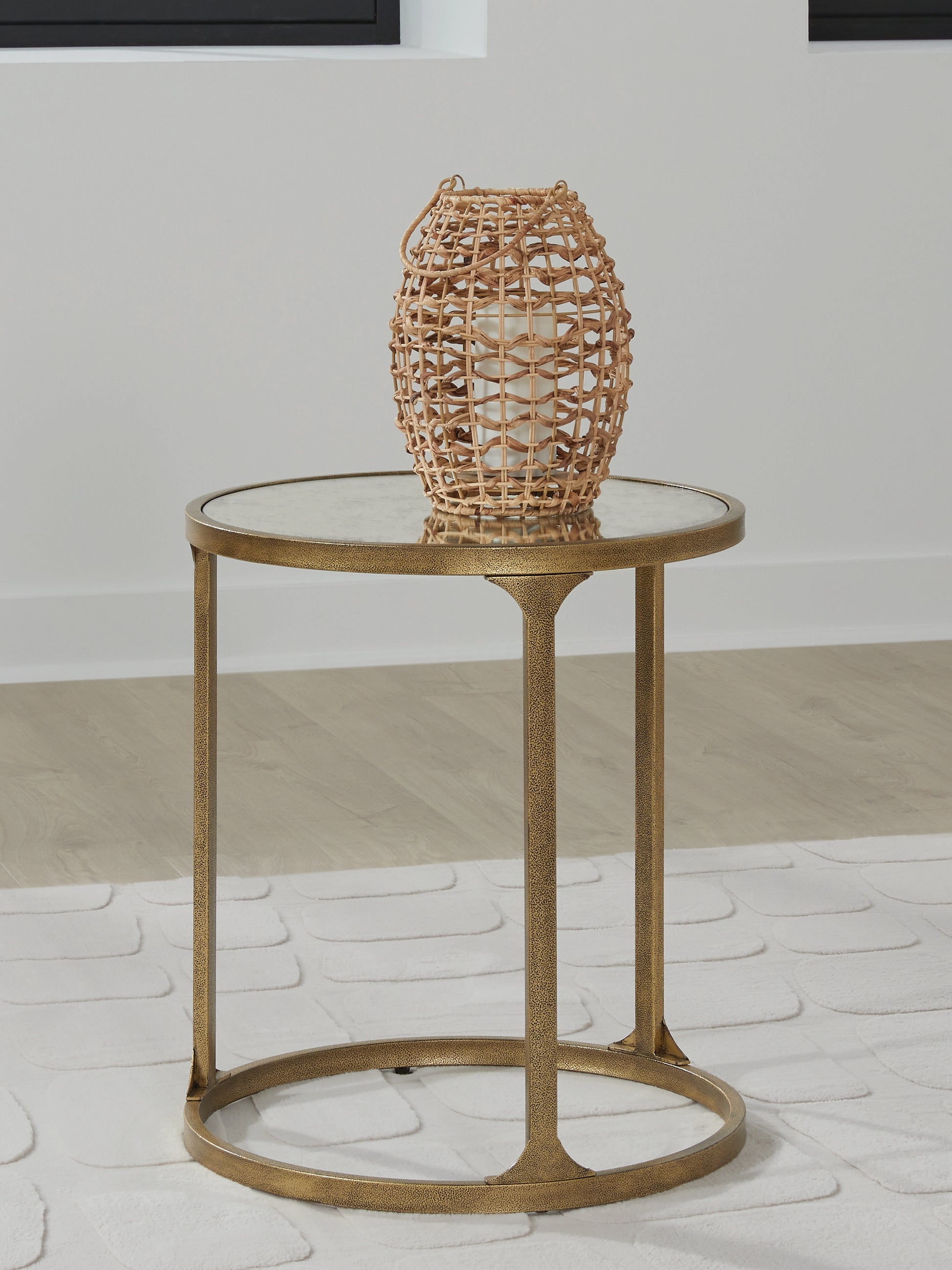 Stuart Furniture Outlet - Ashley Furniture - Korajane End Table - Round End Table / Antique Gold - T399-6