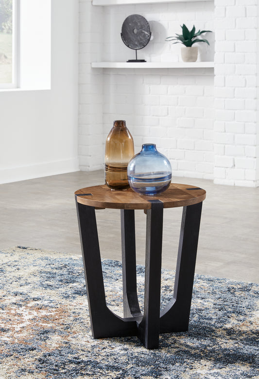 Stuart Furniture Outlet - Ashley Furniture - Hanneforth End Table - Round End Table / Brown/Black - T726-6