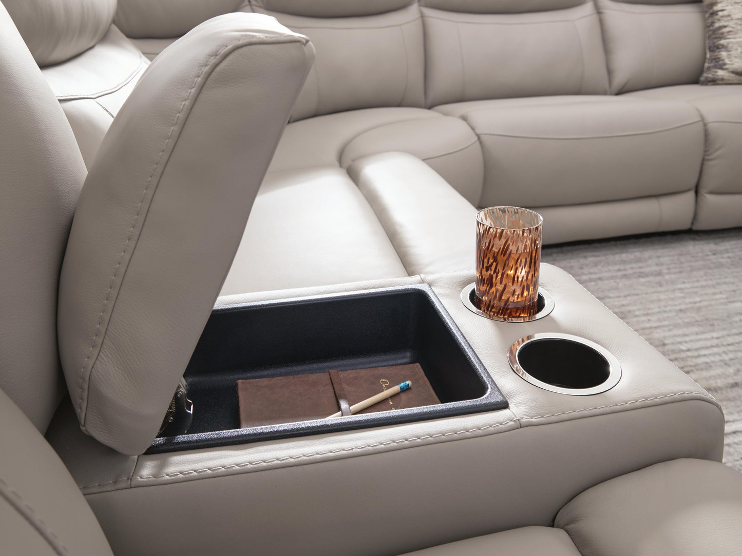 Gravier Sectional